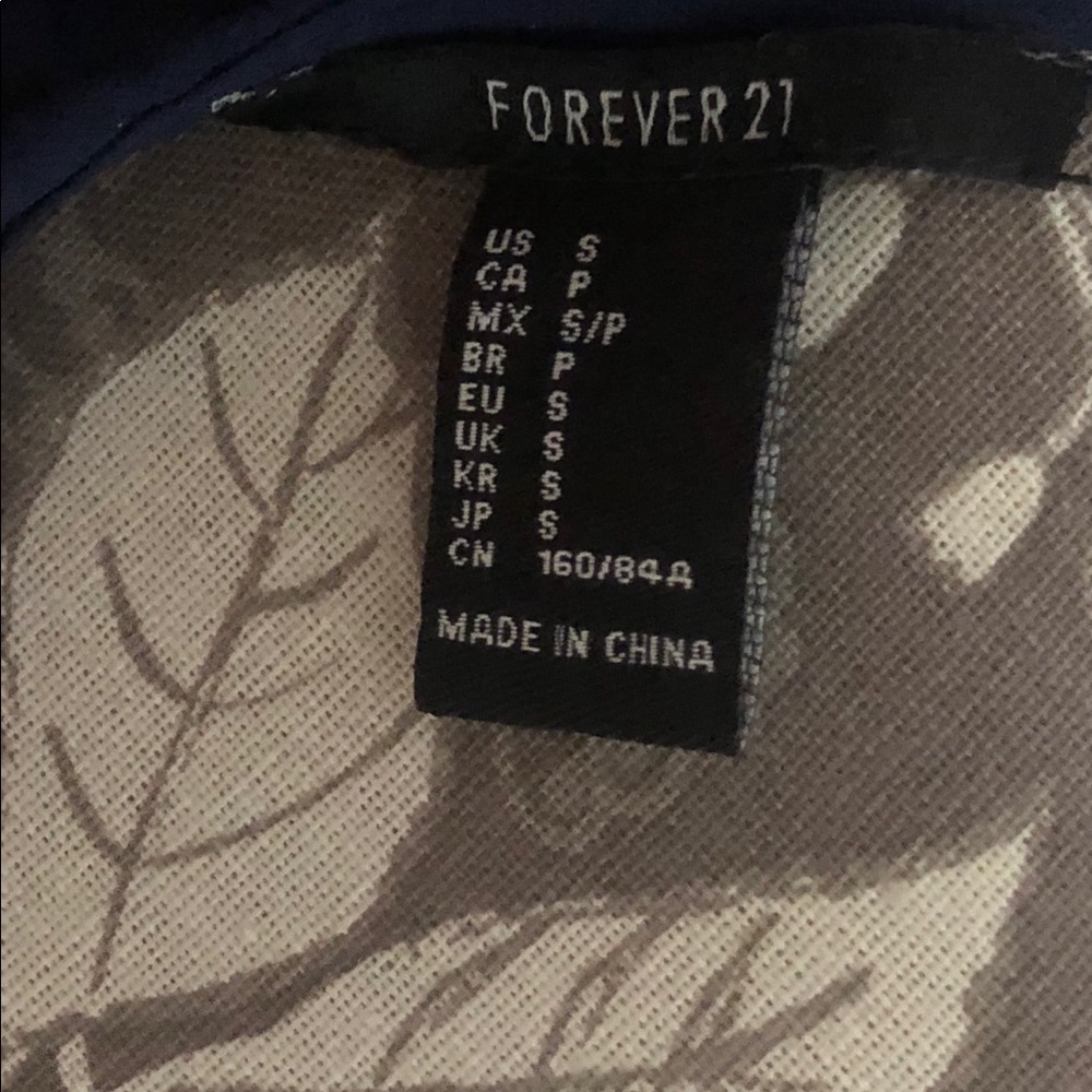Forever 21 split back top - Picture 5 of 5